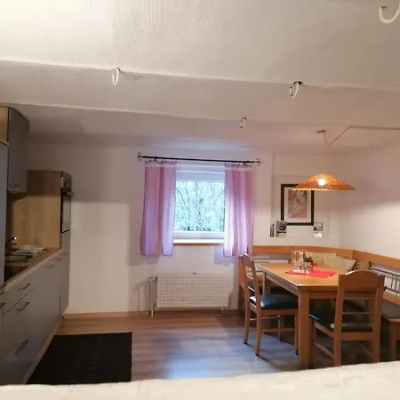 Dornroeschen Apartment Weissensberg