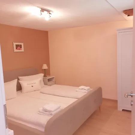 Dornroeschen Apartment *