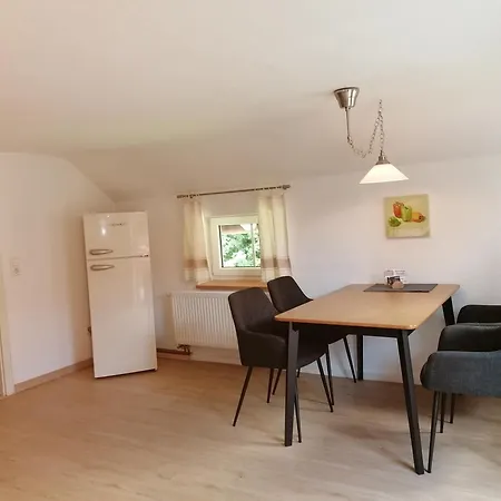 Dornroeschen Apartment Weissensberg